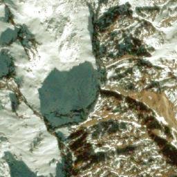 Satellite imagery of Lwāṭāṅ Lek, NP