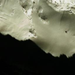 Satellite imagery of Nune Khā̃rā Lek, NP