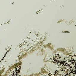 Satellite imagery of Nune Khā̃rā Lek, NP