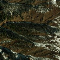 Satellite imagery of Chokhe Hālnā Lek, NP