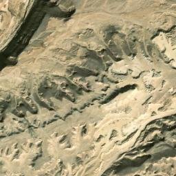 Satellite imagery of Qaşr Manzil, EG