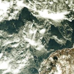 Satellite imagery of Ḍumni̇̄kholā Lek, NP