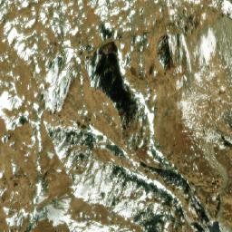 Satellite imagery of Ḍumni̇̄kholā Lek, NP
