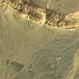 Satellite imagery of Naqb al Awtarī, EG