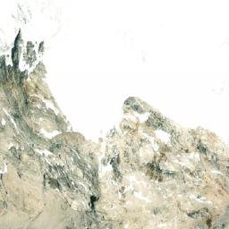 Satellite imagery of Ḍā̃phe Shail, CN