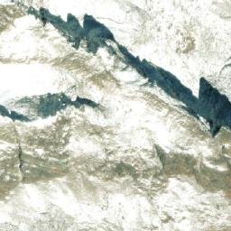 Satellite imagery of Chārmukhe Ḍā̃ḍā, NP