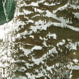 Satellite imagery of Laru Bhañjyāṅ, CN