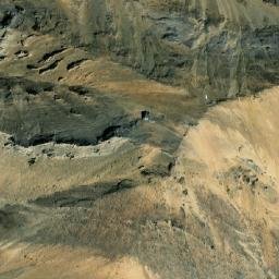 Satellite imagery of Yāri̇̄ Meloṅ Ḍā̃ḍā, NP