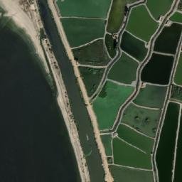 Satellite imagery of Khashm Mahyūs, EG