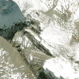 Satellite imagery of Yuri̇̄gāṅ Ḍā̃ḍā, NP