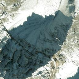 Satellite imagery of Yambur Ḍā̃ḍā, NP
