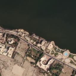 Satellite imagery of Khashm az Zīnah, EG