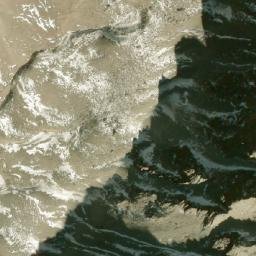 Satellite imagery of Ītiṅ Lā, NP