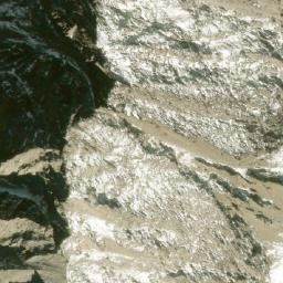 Satellite imagery of Ītiṅ Lā, NP