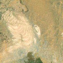 Satellite imagery of Qārat Umm az Zalaţ, EG