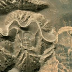 Satellite imagery of Naqb Abū Ḩanḑal, EG