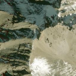 Satellite imagery of Ītiṅ Lā, NP