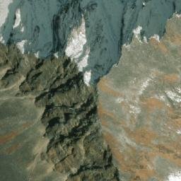 Satellite imagery of Dhamke Kā̃dh Dā̃dā, NP
