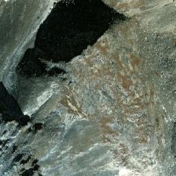 Satellite imagery of Rakaum Ḍā̃ḍā, NP
