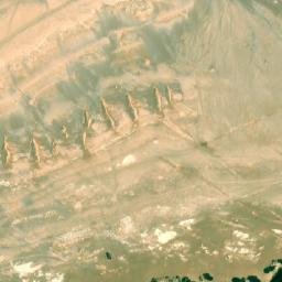 Satellite imagery of Qārat al Baqīrāt, EG
