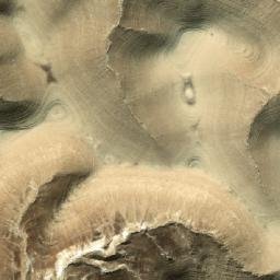 Satellite imagery of Naqb Khuḑrah, EG