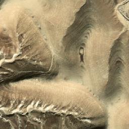 Satellite imagery of Naqb Khuḑrah, EG