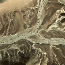 Satellite imagery of Naqb Khuḑrah, EG