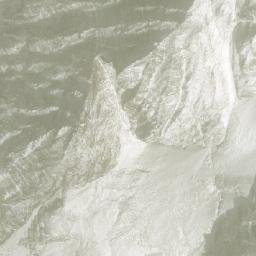 Satellite imagery of Lātāṅ Lek, NP