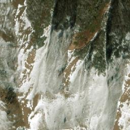 Satellite imagery of Chyākure Lek, NP