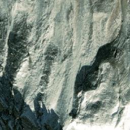 Satellite imagery of Thāraṅ Lek, NP