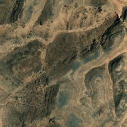 Satellite imagery of Tilāl Wa‘arah Jidā Dhāt Qimam min al Ḩajar ar Ramlī, EG