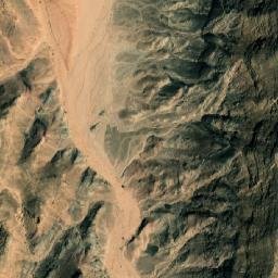 Satellite imagery of Tilāl Wa‘arah Jidā Dhāt Qimam min al Ḩajar ar Ramlī, EG