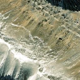 Satellite imagery of Thāraṅ Lek, NP