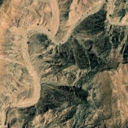 Satellite imagery of Tilāl Wa‘arah Jidā Dhāt Qimam min al Ḩajar ar Ramlī, EG