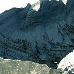 Satellite imagery of Kḥoplā Lek, NP