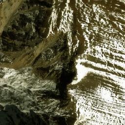 Satellite imagery of Hiṅkar Lek, NP