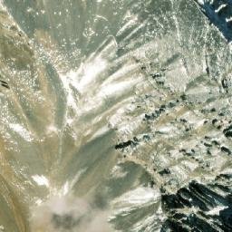 Satellite imagery of Kḥoplā Lek, NP