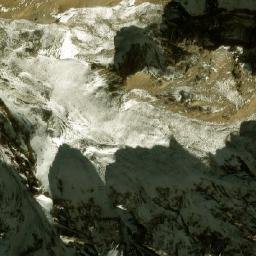 Satellite imagery of Hiṅkar Lek, NP