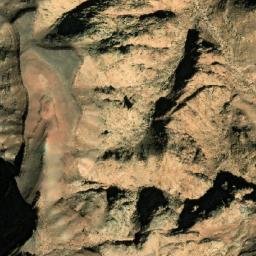 Satellite imagery of Jabal Munājāh, EG
