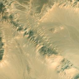 Satellite imagery of Al Hadāhīd al Baḩrīyah, EG