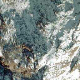 Satellite imagery of Phurke Lek, NP