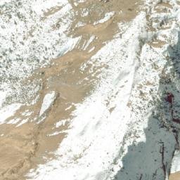 Satellite imagery of Phurke Lek, NP