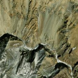 Satellite imagery of Luṅgre, NP