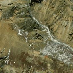 Satellite imagery of Luṅgre, NP