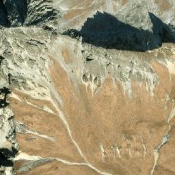 Satellite imagery of Barse Dhuri̇̄, NP