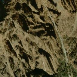 Satellite imagery of Kyāmpu Ḍā̃ḍā, NP