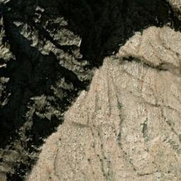 Satellite imagery of Roshno, PK