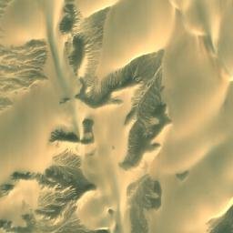 Satellite imagery of ‘Ilw Raḑīyah, EG