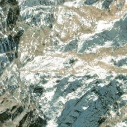 Satellite imagery of Pharak Ḍā̃ḍā, NP