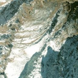 Satellite imagery of Pharak Ḍā̃ḍā, NP